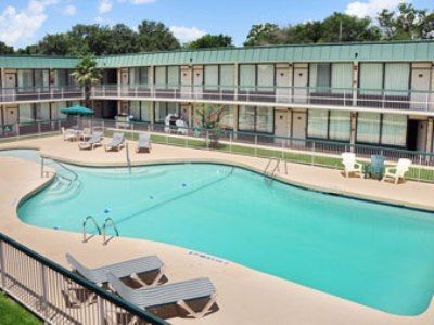Hotel Ramada New Braunfels Extérieur photo
